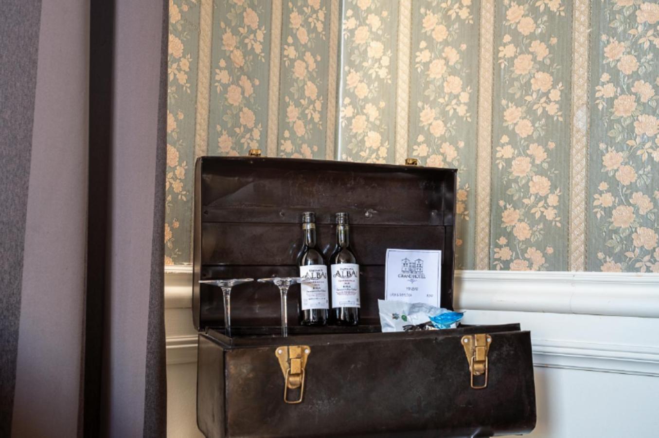 Grand Hotel Люсешил Екстериор снимка